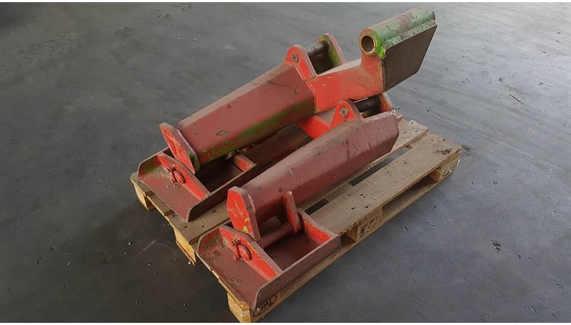 Merlo P 35 - Outrigger/Pratzen/Stempelpoot - Bastidor/ Chasis: foto 1 Merlo P 35 - Outrigger/Pratzen/Stempelpoot - Bastidor/ Chasis: foto 1