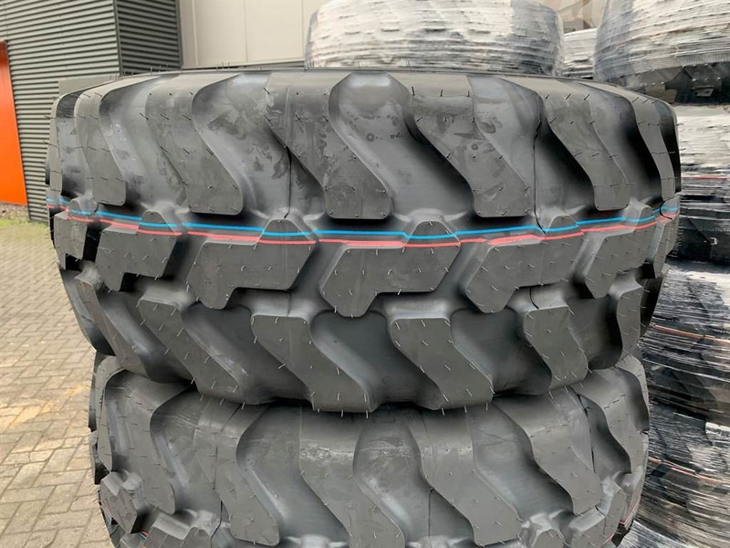 Mitas 405/70R18 (16/70R18) - Tyre/Reifen/Band - Neumático para Maquinaria de construcción: foto 3 Mitas 405/70R18 (16/70R18) - Tyre/Reifen/Band - Neumático para Maquinaria de construcción: foto 3