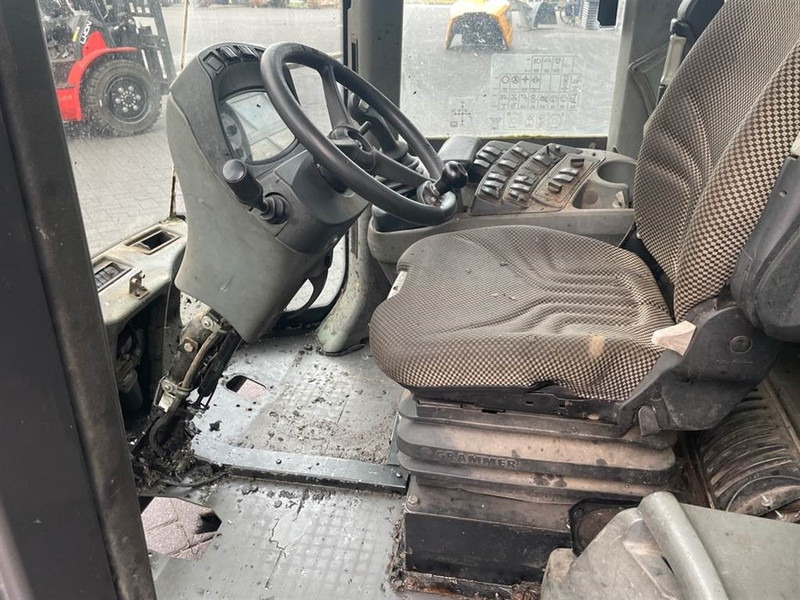 New Holland W110C - Cabin/Kabine/Cabine - Cabina e interior para Maquinaria de construcción: foto 5 New Holland W110C - Cabin/Kabine/Cabine - Cabina e interior para Maquinaria de construcción: foto 5