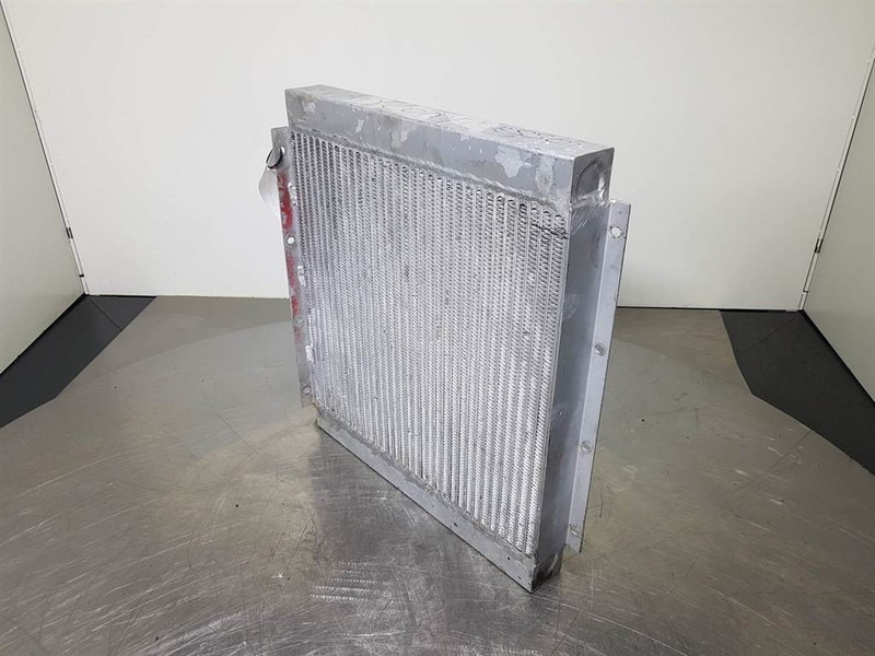 Nissens - Oil cooler/Ölkühler/Oliekoeler - Hidráulica para Maquinaria de construcción: foto 2 Nissens - Oil cooler/Ölkühler/Oliekoeler - Hidráulica para Maquinaria de construcción: foto 2