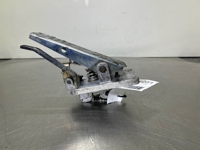 Terex TW150-6041506-Brake pedal/Bremspedal/Rempedaal - Cabina e interior para Maquinaria de construcción: foto 2 Terex TW150-6041506-Brake pedal/Bremspedal/Rempedaal - Cabina e interior para Maquinaria de construcción: foto 2