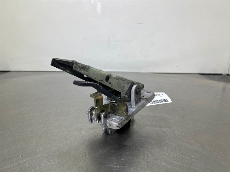 Terex TW150-6041506-Brake pedal/Bremspedal/Rempedaal - Cabina e interior para Maquinaria de construcción: foto 3 Terex TW150-6041506-Brake pedal/Bremspedal/Rempedaal - Cabina e interior para Maquinaria de construcción: foto 3