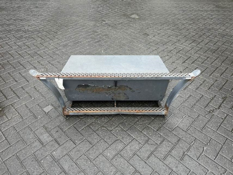 Terex TW150-6105515/6105516-Stair panel/Trittstufen - Bastidor/ Chasis para Maquinaria de construcción: foto 2 Terex TW150-6105515/6105516-Stair panel/Trittstufen - Bastidor/ Chasis para Maquinaria de construcción: foto 2