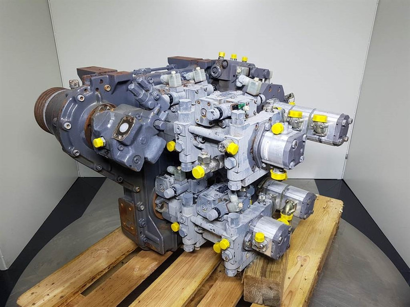 Vögele SUPER 1600/1603/1800/1803- 2031320 -Transmission - Caja de cambios para Maquinaria de construcción: foto 2 Vögele SUPER 1600/1603/1800/1803- 2031320 -Transmission - Caja de cambios para Maquinaria de construcción: foto 2