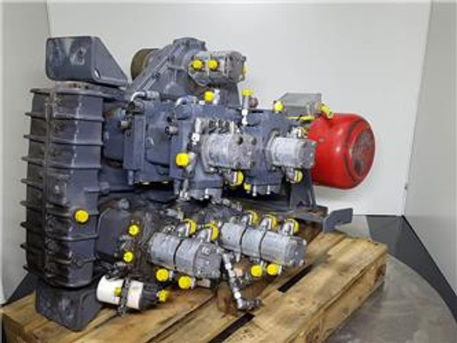 Vögele SUPER 1600/1603/1800/1803- 2031320 -Transmission - Caja de cambios y piezas para Maquinaria de construcción: foto 1 Vögele SUPER 1600/1603/1800/1803- 2031320 -Transmission - Caja de cambios y piezas para Maquinaria de construcción: foto 1