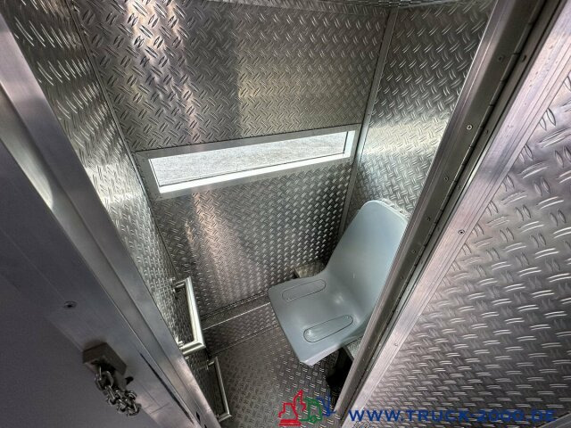 Mercedes-Benz Setra prison transporter 15 cells - 29 prisoners - Autobús: foto 3 Mercedes-Benz Setra prison transporter 15 cells - 29 prisoners - Autobús: foto 3