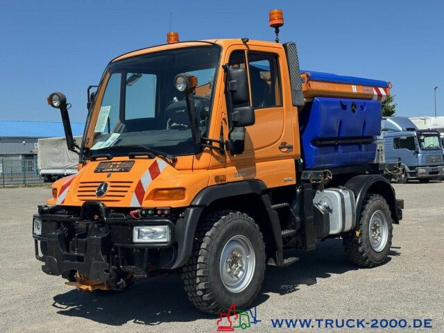 Unimog U300 4x4 Winterdienst Salzstreuer Zapfwelle - Camión: foto 4 Unimog U300 4x4 Winterdienst Salzstreuer Zapfwelle - Camión: foto 4
