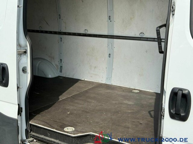 Iveco Daily Maxi 35S14 Hoch & Lang A.3 Sitze TÜV 08/26 - Furgón: foto 3 Iveco Daily Maxi 35S14 Hoch & Lang A.3 Sitze TÜV 08/26 - Furgón: foto 3