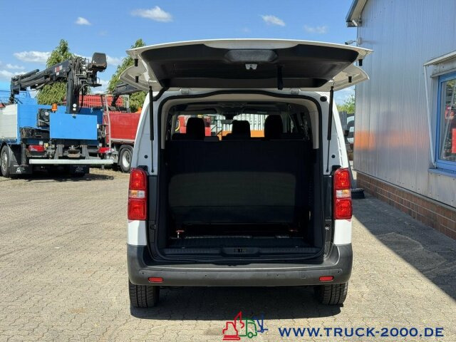 Opel Vivaro 9 Sitzer Klima vorne & hinten Navi + DAB - Minibús, Furgoneta de pasajeros: foto 2 Opel Vivaro 9 Sitzer Klima vorne & hinten Navi + DAB - Minibús, Furgoneta de pasajeros: foto 2