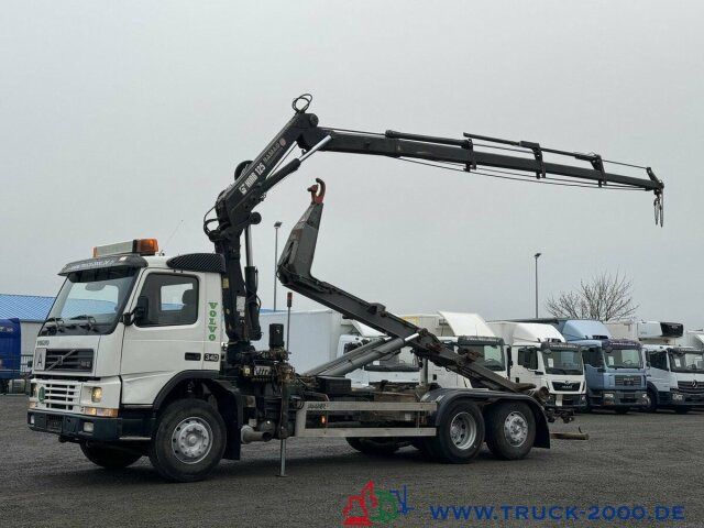 Volvo 340 HIAB Kran 11,9m=790kg 5+6 Steuerkreis Klima - Camión multibasculante, Camión grúa: foto 2 Volvo 340 HIAB Kran 11,9m=790kg 5+6 Steuerkreis Klima - Camión multibasculante, Camión grúa: foto 2