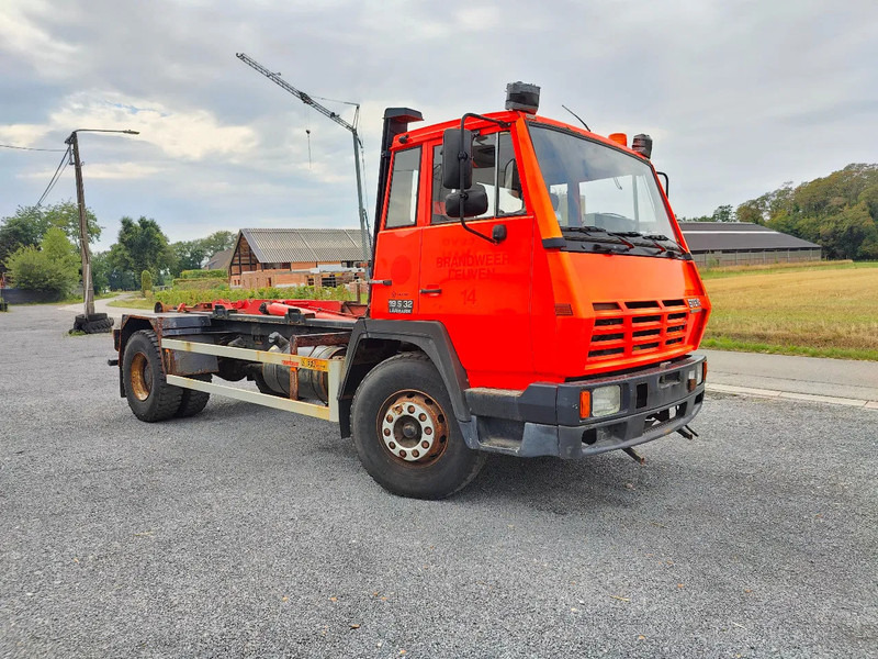 Steyr 19S31 19S32 Container Marrel - Camión multibasculante: foto 1 Steyr 19S31 19S32 Container Marrel - Camión multibasculante: foto 1