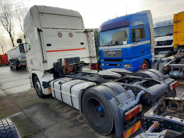 Scania R 124 LA 440 - Cabeza tractora: foto 4 Scania R 124 LA 440 - Cabeza tractora: foto 4