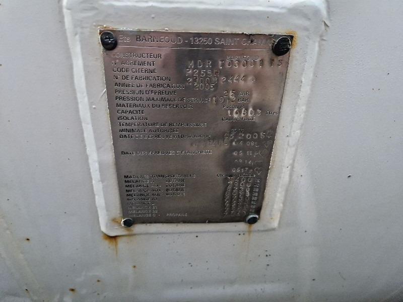 Camión cisterna Renault MIDLUM 220 GAS / LPG: foto 17 Camión cisterna Renault MIDLUM 220 GAS / LPG: foto 17