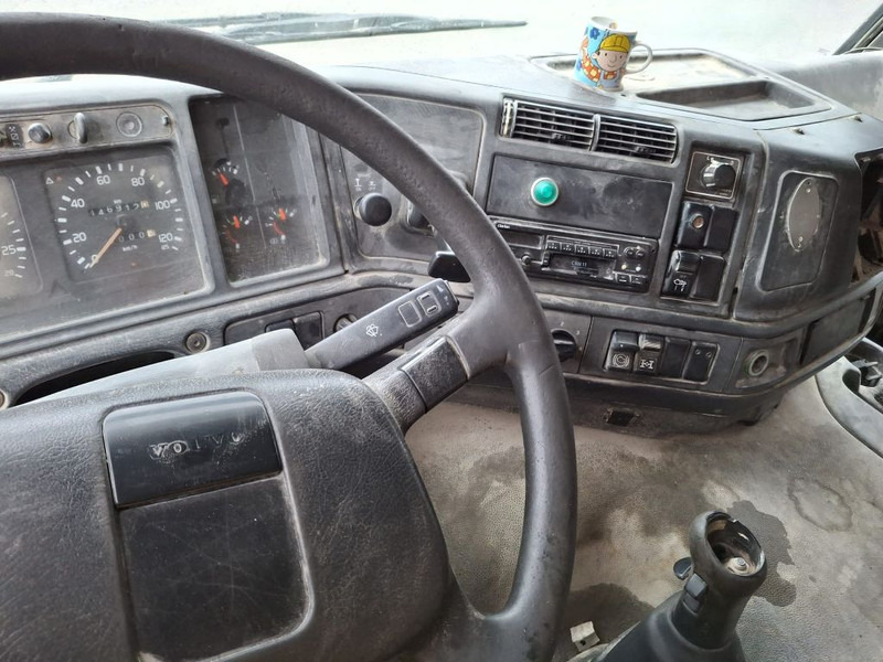 Camión volquete Volvo FM 12-380 8X4 STEEL SUSPENSION: foto 11 Camión volquete Volvo FM 12-380 8X4 STEEL SUSPENSION: foto 11