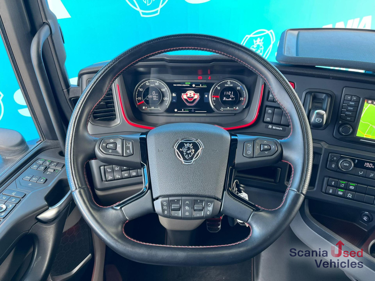 SCANIA S 590 A4x2NB V8 RETARDER 8T FULL AIR DIFF-LOCK - Cabeza tractora: foto 5 SCANIA S 590 A4x2NB V8 RETARDER 8T FULL AIR DIFF-LOCK - Cabeza tractora: foto 5