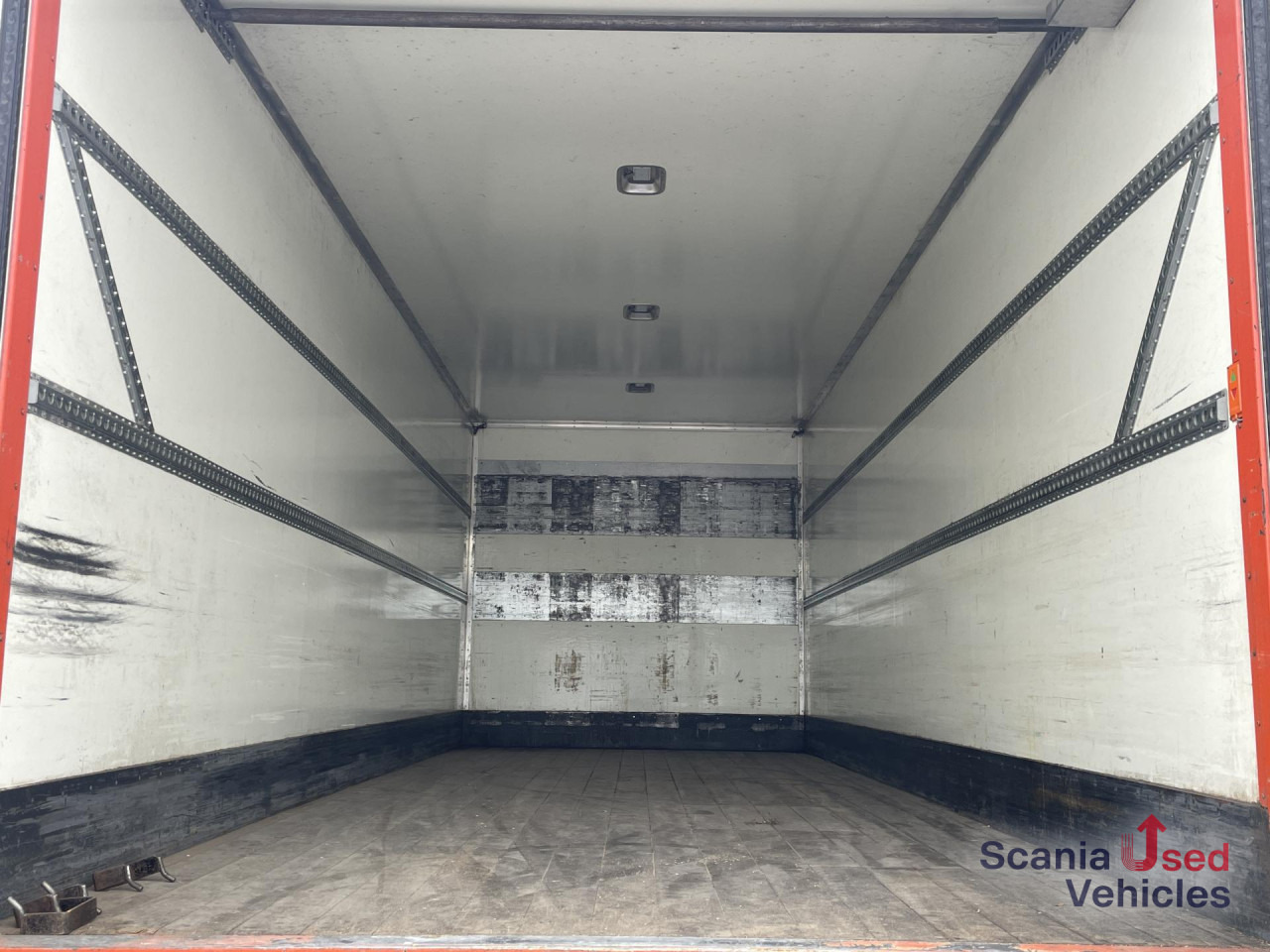 Leasing de SCANIA P 370 LB4x2MNB RETARDER FULL AIR 705X245X235 SCANIA P 370 LB4x2MNB RETARDER FULL AIR 705X245X235: foto 15