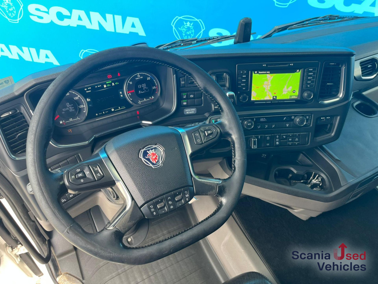 SCANIA R 500 B6x2NB HOOKLIFT 20T RETARDER FULL-AIR 9T - Camión chasis: foto 5 SCANIA R 500 B6x2NB HOOKLIFT 20T RETARDER FULL-AIR 9T - Camión chasis: foto 5