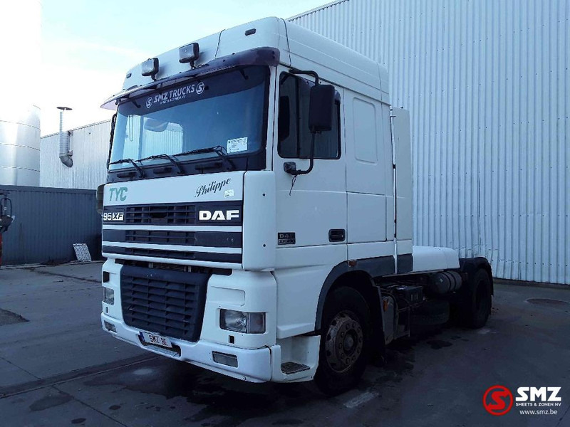 DAF XF 430 Spacecab Euro 2 - Cabeza tractora: foto 3 DAF XF 430 Spacecab Euro 2 - Cabeza tractora: foto 3