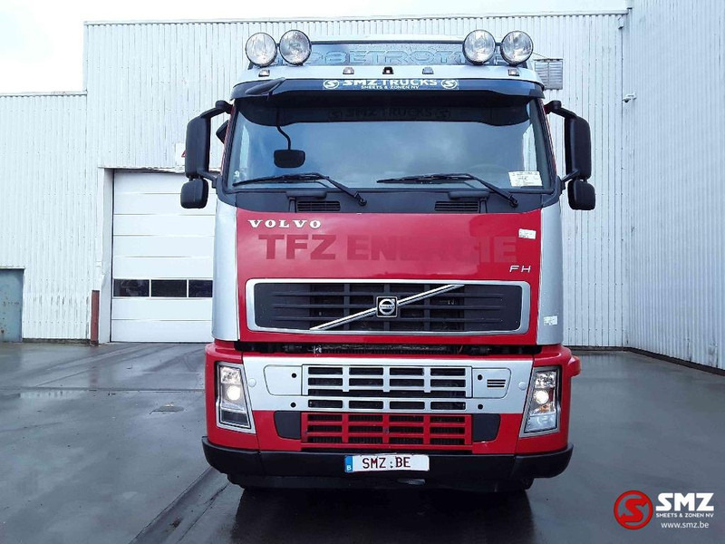 Volvo FH 520 lames 8x4 big axle - Camión: foto 2 Volvo FH 520 lames 8x4 big axle - Camión: foto 2