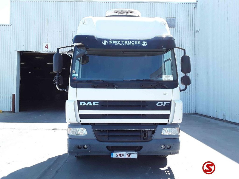 DAF 75 CF 310 manual - Camión chasis: foto 2 DAF 75 CF 310 manual - Camión chasis: foto 2