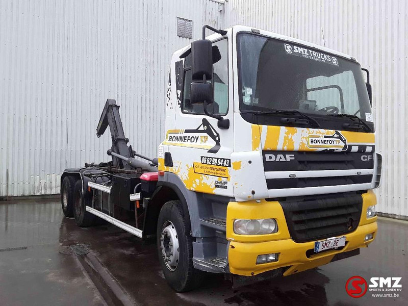 DAF 85 CF 430 6x4 euro3 - Camión portacontenedore/ Intercambiable: foto 1 DAF 85 CF 430 6x4 euro3 - Camión portacontenedore/ Intercambiable: foto 1