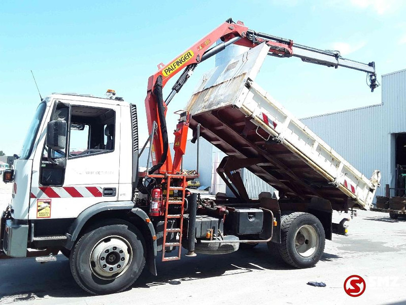 Iveco Eurocargo 150 E 18 120000km manual pump - Camión volquete, Camión grúa: foto 5 Iveco Eurocargo 150 E 18 120000km manual pump - Camión volquete, Camión grúa: foto 5