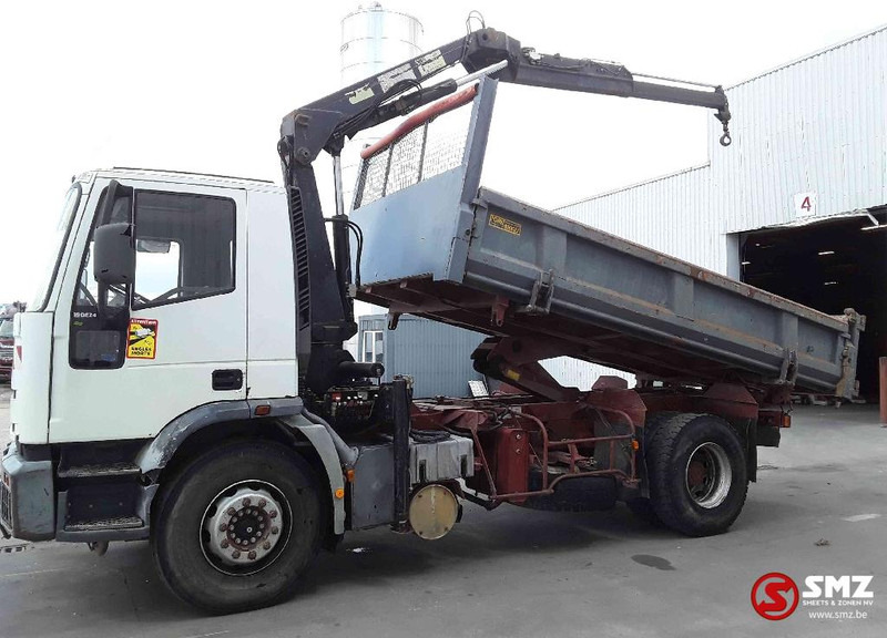 Iveco Eurotrakker 190 E 24 276'km manual pump france truck - Camión volquete, Camión grúa: foto 5 Iveco Eurotrakker 190 E 24 276'km manual pump france truck - Camión volquete, Camión grúa: foto 5