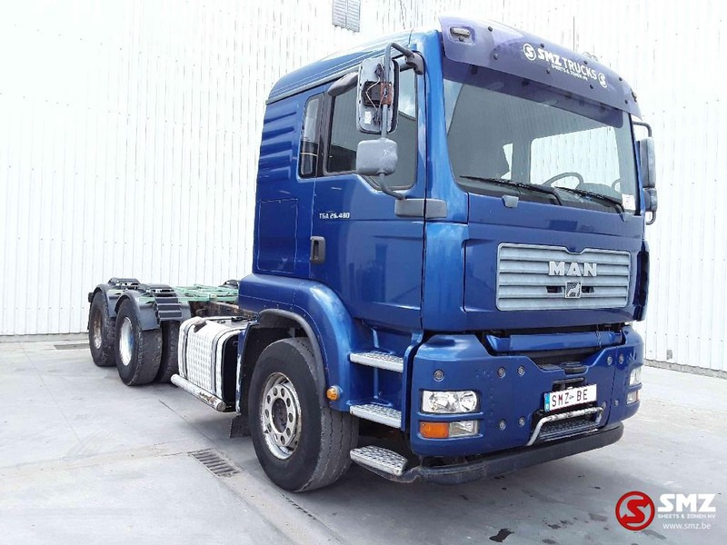 MAN TGA 26.480 6x4 manual - Camión chasis: foto 1 MAN TGA 26.480 6x4 manual - Camión chasis: foto 1