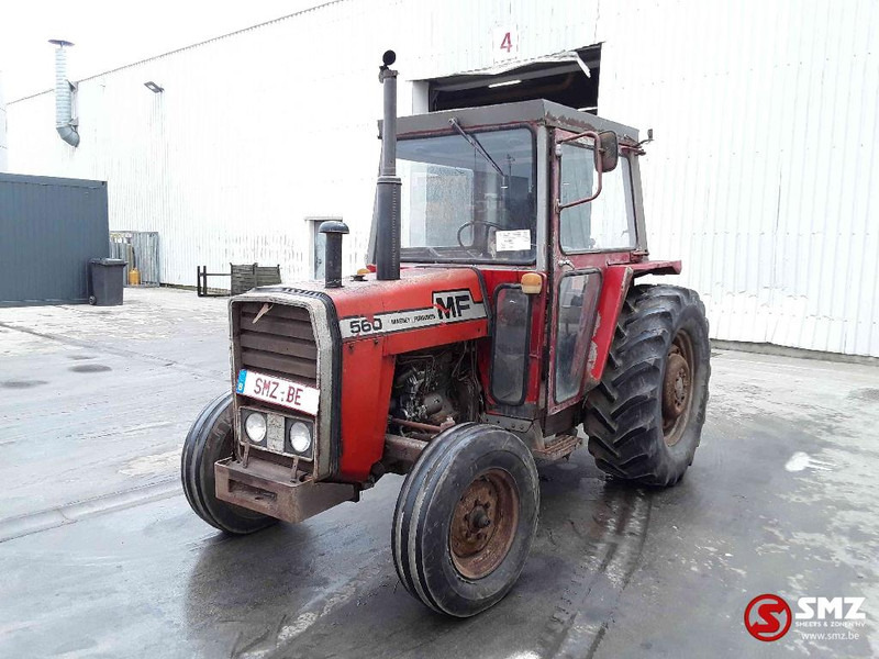 Massey Ferguson 560 - Tractor: foto 3 Massey Ferguson 560 - Tractor: foto 3
