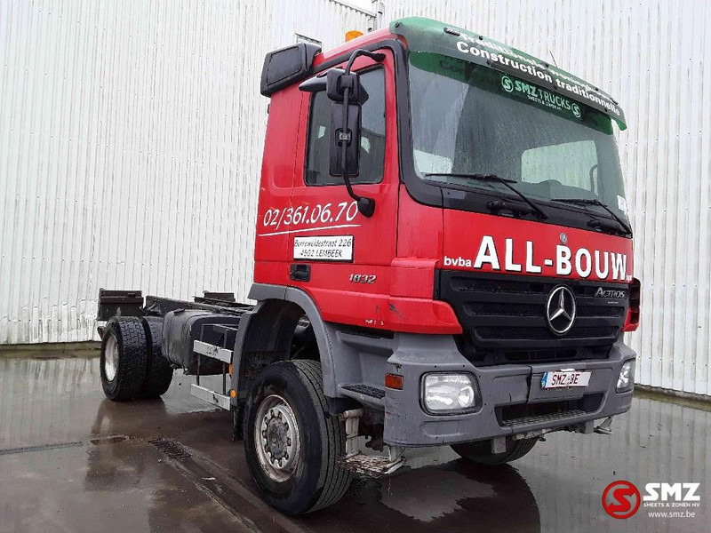 Mercedes-Benz Actros 1832 4x4 209000 km!! - Camión chasis: foto 1 Mercedes-Benz Actros 1832 4x4 209000 km!! - Camión chasis: foto 1