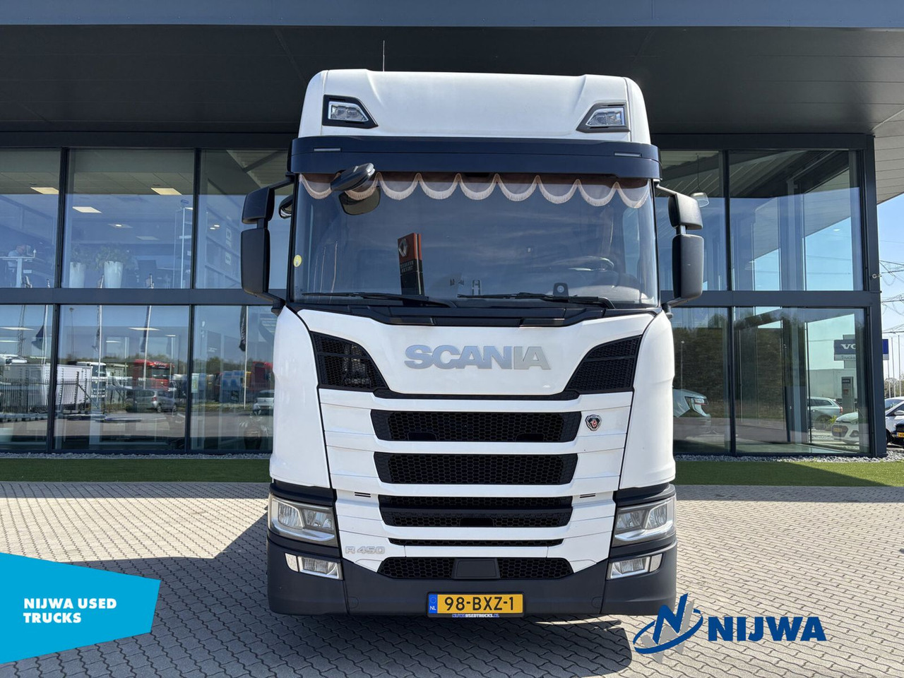 Scania R450 4x2 Retarder + Navigatie - Cabeza tractora: foto 5 Scania R450 4x2 Retarder + Navigatie - Cabeza tractora: foto 5