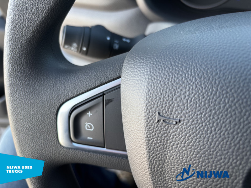 Furgoneta pequeña Renault Master 135 L3H2 Parkeersensoren + Cruise control: foto 8 Furgoneta pequeña Renault Master 135 L3H2 Parkeersensoren + Cruise control: foto 8