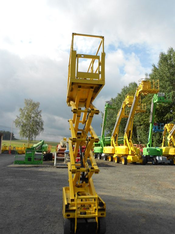 Genie GS 1930, Scherenarbeitsbühne Genie 8 m Genie GS 1930, Scherenarbeitsbühne Genie 8 m - Plataforma de tijeras: foto 3 Genie GS 1930, Scherenarbeitsbühne Genie 8 m Genie GS 1930, Scherenarbeitsbühne Genie 8 m - Plataforma de tijeras: foto 3