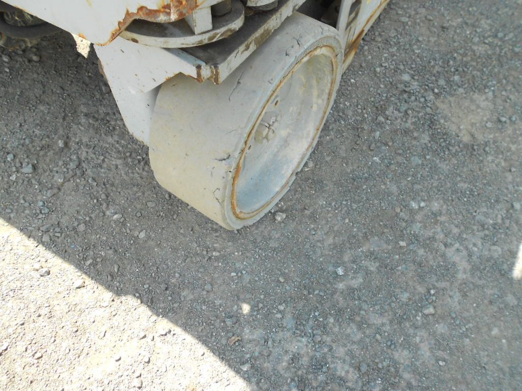 Camión con plataforma elevadora Genie GS 1932, Scherenarbeitsbühne Genie 8 m: foto 10 Camión con plataforma elevadora Genie GS 1932, Scherenarbeitsbühne Genie 8 m: foto 10