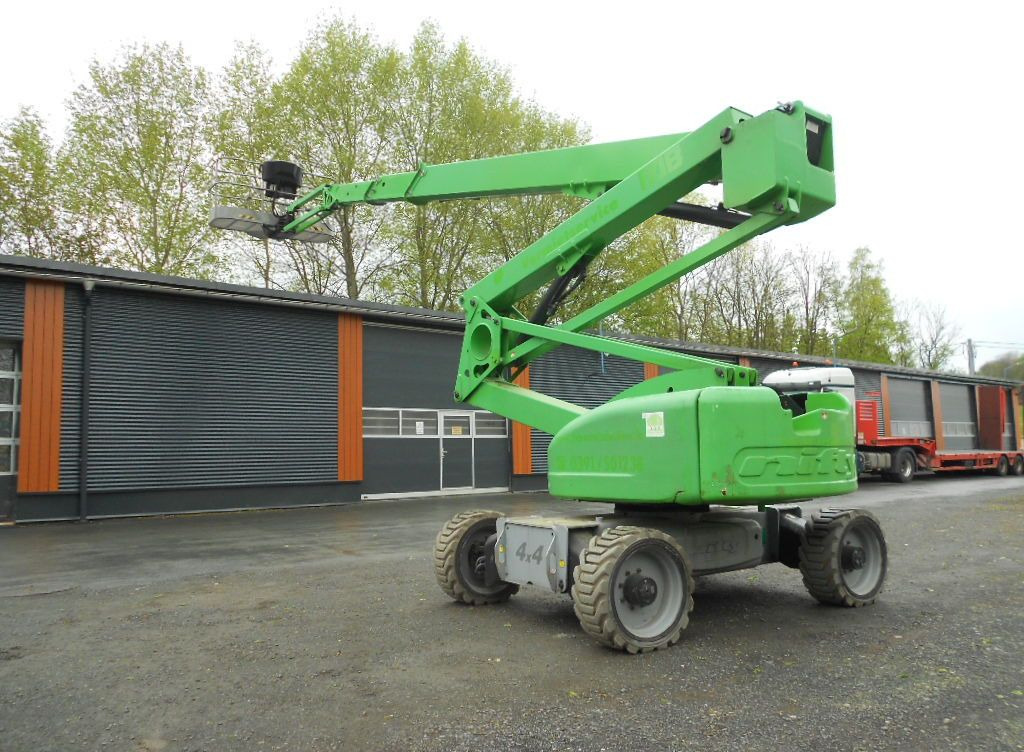 Niftylift Niftylift HR28 Hybrid , 4x4 , 28 - Plataforma articulada: foto 2 Niftylift Niftylift HR28 Hybrid , 4x4 , 28 - Plataforma articulada: foto 2