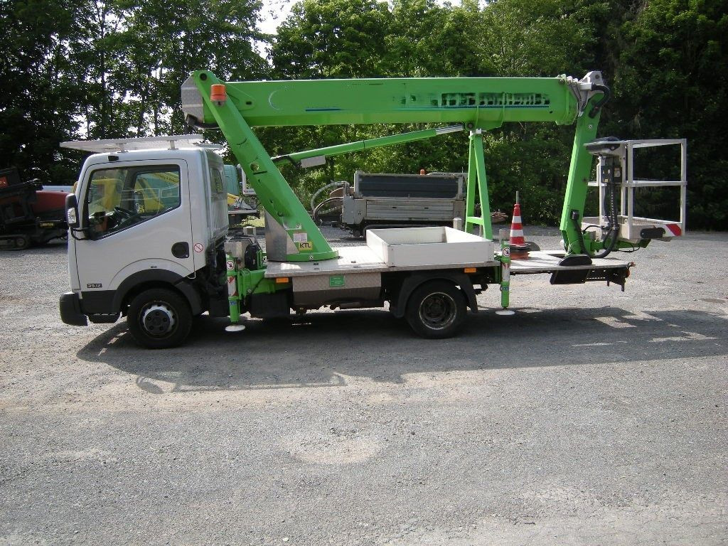 Camión con plataforma elevadora Nissan NT 400 Cabstar mit Palfinger P260BK, 21m: foto 17