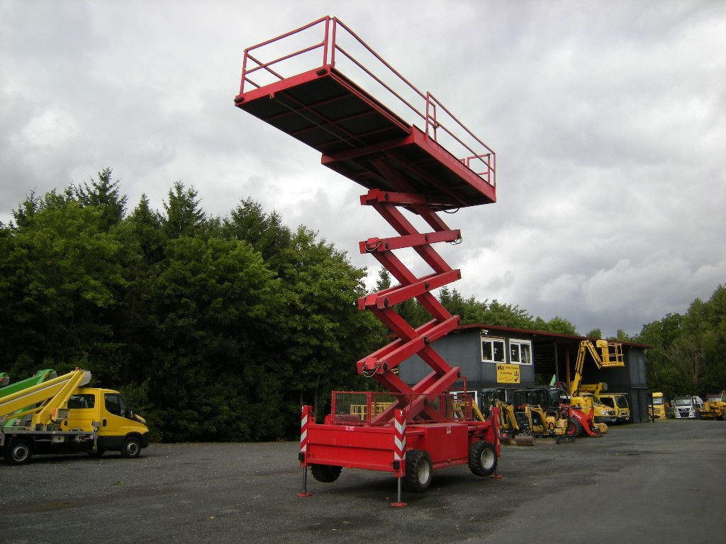Scherenarbeitsbühne Liftlux SL172-24D4WD,S AH 19 - Camión con plataforma elevadora: foto 5 Scherenarbeitsbühne Liftlux SL172-24D4WD,S AH 19 - Camión con plataforma elevadora: foto 5