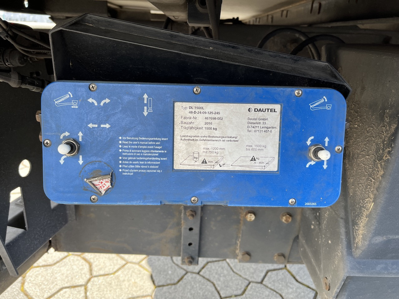 Iveco 120E25 Eurocargo 4x2 Koffer | Ladebordwand - Camión caja cerrada: foto 4 Iveco 120E25 Eurocargo 4x2 Koffer | Ladebordwand - Camión caja cerrada: foto 4