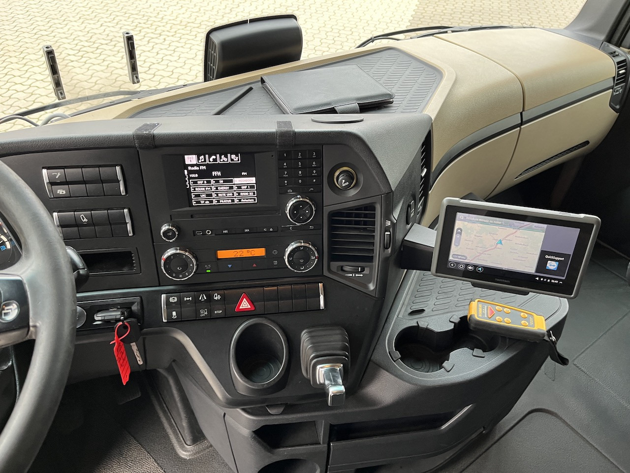 Mercedes-Benz 1842 4x2 LBW Kühlung Flüssigstickstoff GAS - Camión frigorífico: foto 2 Mercedes-Benz 1842 4x2 LBW Kühlung Flüssigstickstoff GAS - Camión frigorífico: foto 2