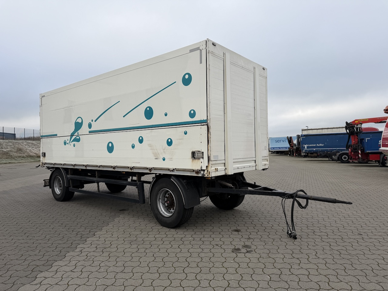 Orten PRASQ18 Getränke 7,30 m - Remolque caja cerrada: foto 2 Orten PRASQ18 Getränke 7,30 m - Remolque caja cerrada: foto 2