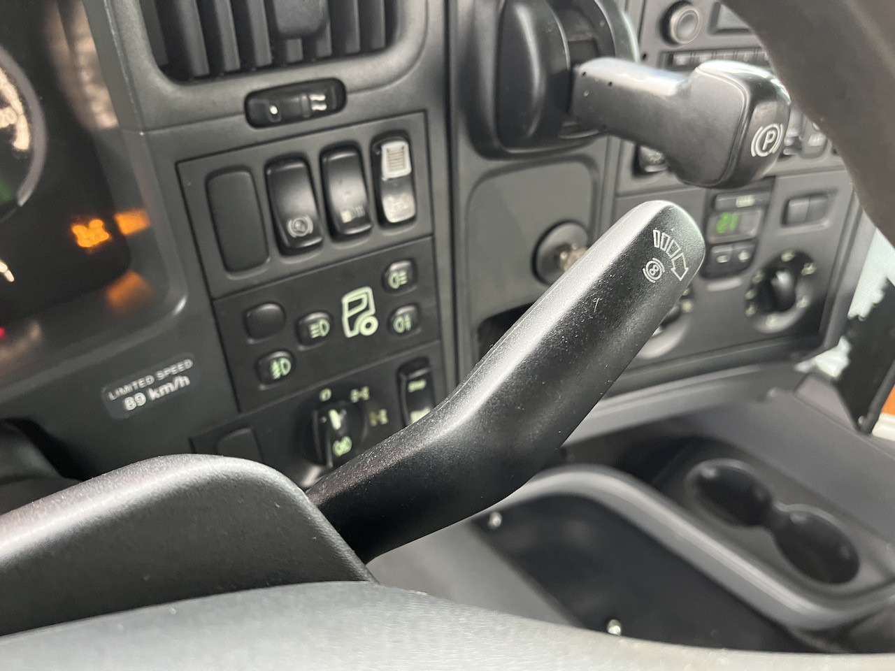 Scania G 450 8x4 Trösch Abrollkipper - Camión multibasculante: foto 3 Scania G 450 8x4 Trösch Abrollkipper - Camión multibasculante: foto 3