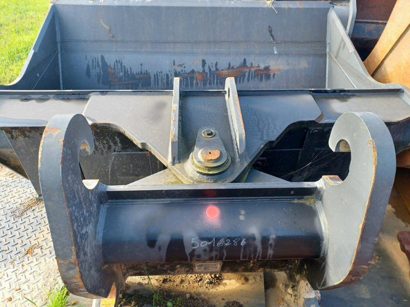 Eurosteel Inclining bucket - Cazo para Maquinaria de construcción: foto 2 Eurosteel Inclining bucket - Cazo para Maquinaria de construcción: foto 2