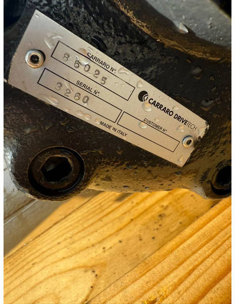Komatsu PW140-7 REAR AXLE ASSEMBLY 20E-22-32000 - Eje y piezas para Maquinaria de construcción: foto 2 Komatsu PW140-7 REAR AXLE ASSEMBLY 20E-22-32000 - Eje y piezas para Maquinaria de construcción: foto 2
