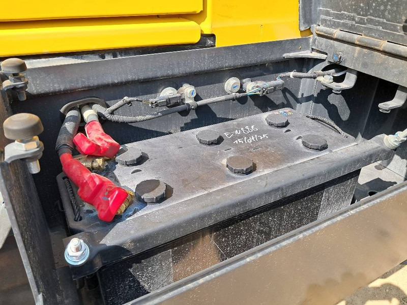 Komatsu WA500-8E0 - Cargadora de ruedas: foto 4 Komatsu WA500-8E0 - Cargadora de ruedas: foto 4