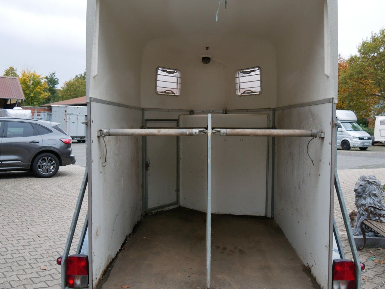 Böckmann Duo Esprit mit Sattelkammer - Remolque transporte de ganado: foto 4 Böckmann Duo Esprit mit Sattelkammer - Remolque transporte de ganado: foto 4