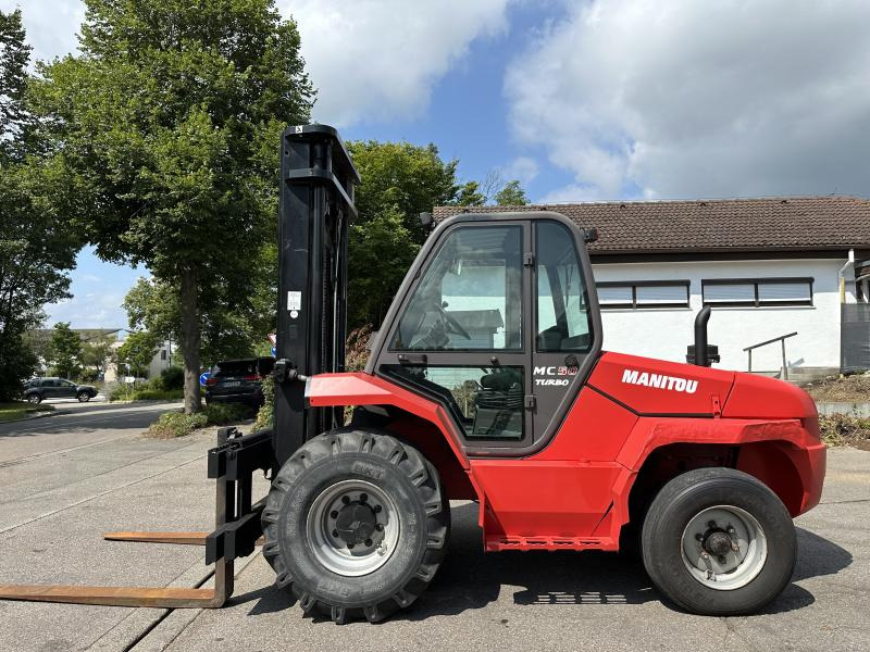 Manitou MC 50 Turbo 5 to Geländestapler Seitenschieb Kabine - Carretilla elevadora: foto 1 Manitou MC 50 Turbo 5 to Geländestapler Seitenschieb Kabine - Carretilla elevadora: foto 1