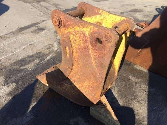 CATERPILLAR 290mm - Type Tractopelle - Cazo para excavadora: foto 3 CATERPILLAR 290mm - Type Tractopelle - Cazo para excavadora: foto 3