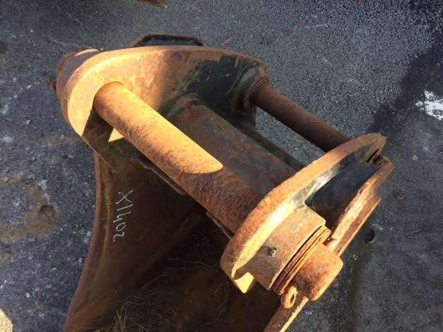 CATERPILLAR 415mm - Type Tractopelle - Cazo para excavadora: foto 4 CATERPILLAR 415mm - Type Tractopelle - Cazo para excavadora: foto 4