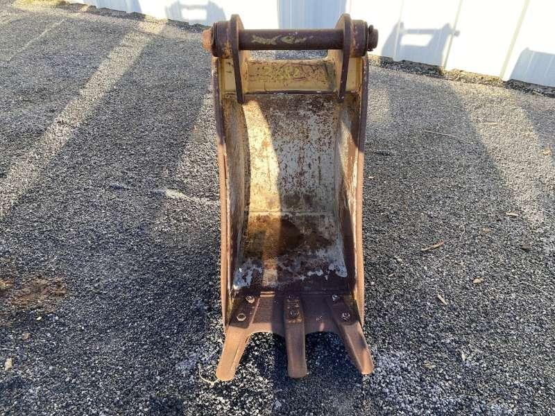 CATERPILLAR 420mm - Cazo para excavadora: foto 3 CATERPILLAR 420mm - Cazo para excavadora: foto 3