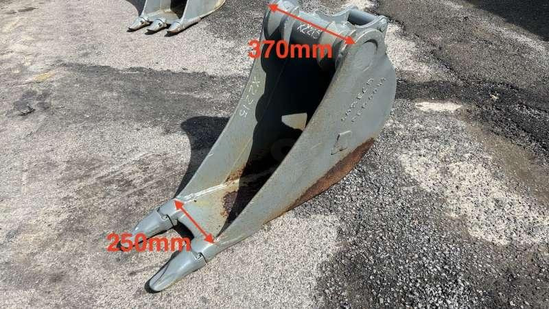 MORIN M3 - 250mm - Cazo para excavadora: foto 1 MORIN M3 - 250mm - Cazo para excavadora: foto 1